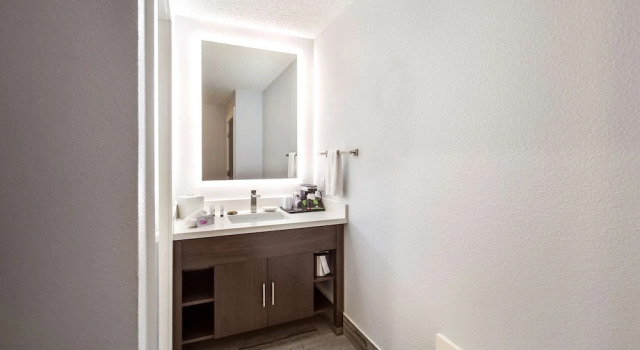 Люкс Red Lion Inn & Suites Grants Pass