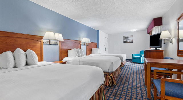Шестиместный номер Standard Best Western Palestine Inn