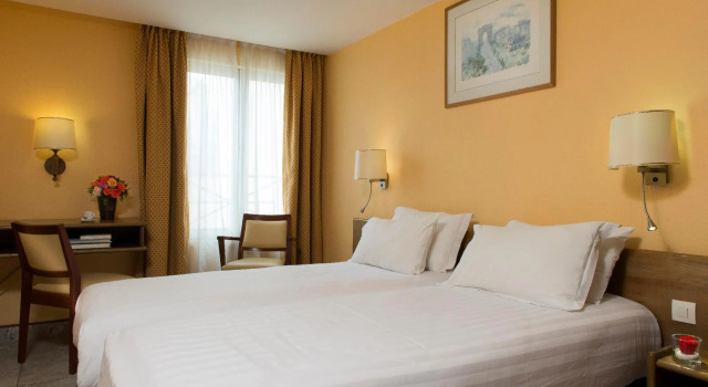 Номер Comfort Hotel Bac Saint-Germain