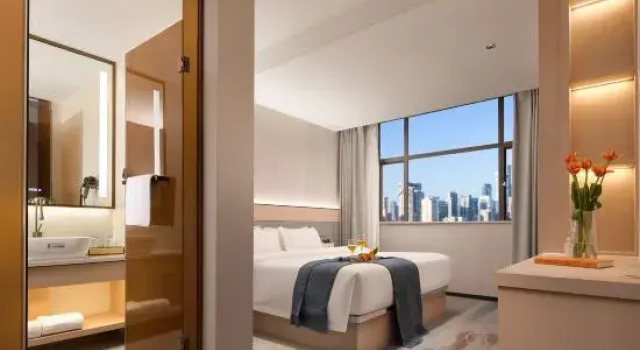 Люкс Business Xiyatu Huayuan Hotel (Zhongshan Ancient Town Lihe Light Rail Station Store)