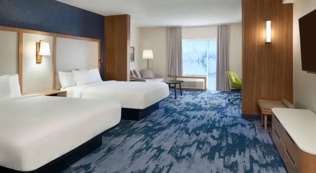 Двухместный люкс c 1 комнатой Fairfield by Marriott Inn & Suites Orillia