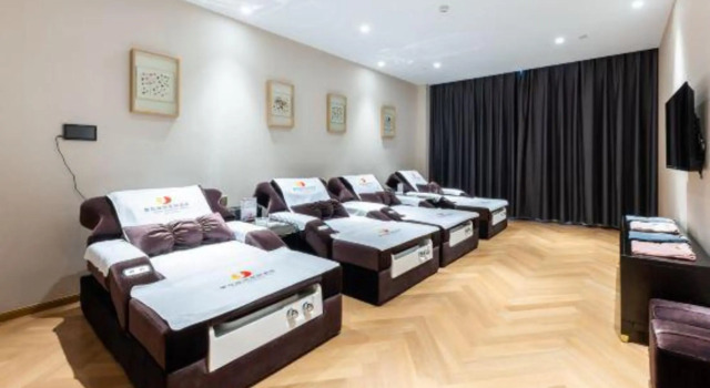 Lihua Jianguo Hotel, Book Hotel Hoteller i Suzhou med parkering, Parkering