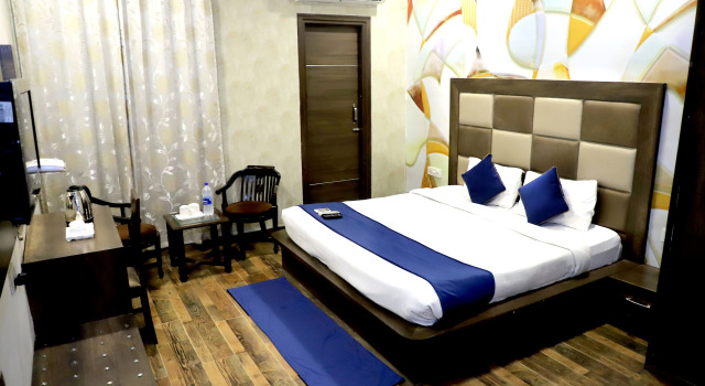 Goroomgo Hollywood Heights Amritsar, Rezerwuj Hotel Amritsar Punjab