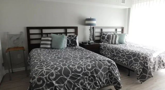 Yacht Club S #1-1104 4 Bedroom Condo by RedAwning, Забронировать Апартаменты/квартира Апартаменты Норт-Миртл-Бич, рядом с Alabama Theater, Апартаменты/квартира