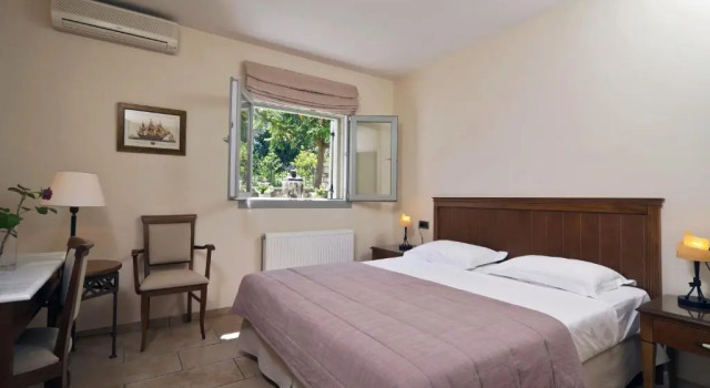 Harmony Hotel Apartments, Prenota Appartamento Hotel a Peloponneso con piscina, Piscina