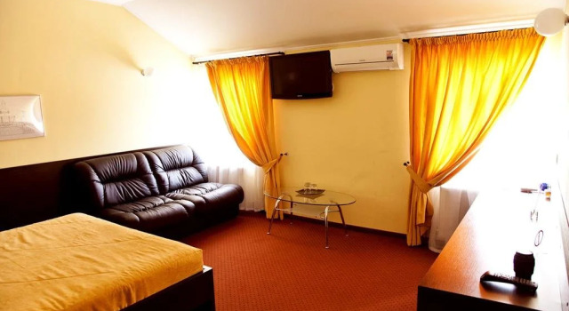 MotelChuk, Prenota Motel Hotel a Ivano-Frankovsk con parcheggio, Parcheggio