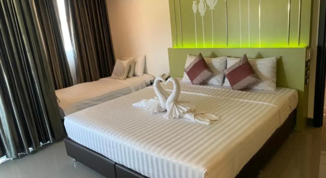 Люкс Arthitaya Green Nature Hotel & Lakkhana Poolside Resort