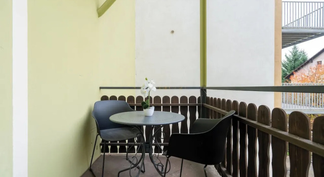 Апартаменты Classic с балконом COY Apartments Leoben - Stay Comfortable & Work Smart