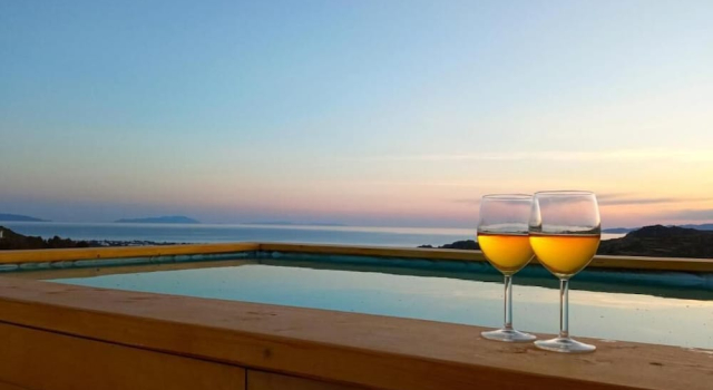 Люкс с балконом и с видом на море Naxos Aethereal View