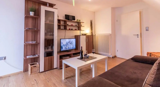 Апартаменты с балконом Ferienwohnung Leer-Stadtmitte, 15131