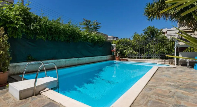 Коттедж 4 bdr Villa with Private Pool in Glyfada