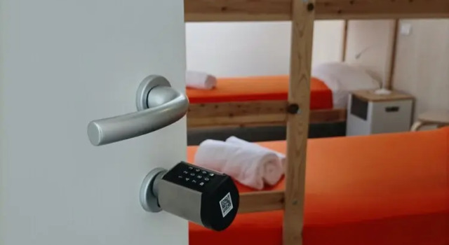 Четырёхместный номер Classic Bed & Bike Hostel