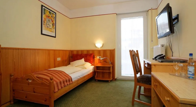 Hotel Kurpark-Cafe, Varaa Hotelli Hotellit Baijeri pysäköinnillä, Pysäköinti