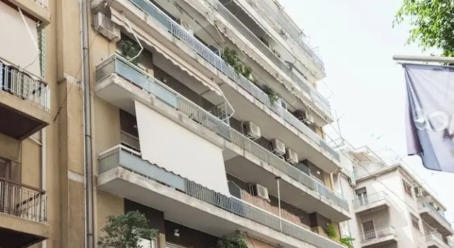 Fresh Exarcheia Studio w Balcony & Style