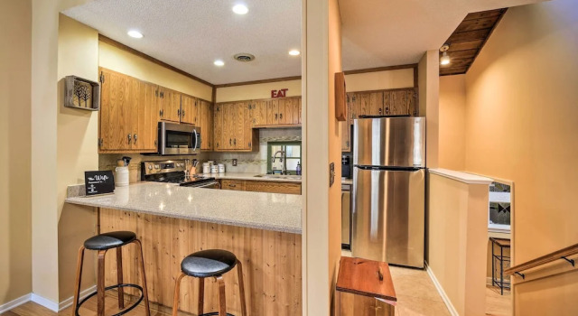 Апартаменты Sunny Sapphire Townhome w/ Resort Amenities!