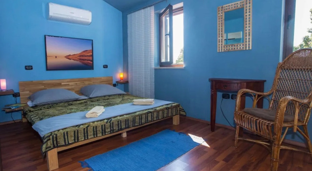 Adorable Holiday Home With Private Swimming Pool & Terrace, Book Feriehus Billige hoteller i Central Istria