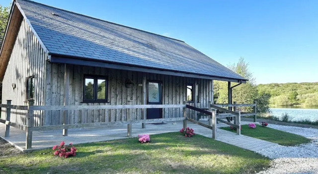 Коттедж Kingfisher Lodge