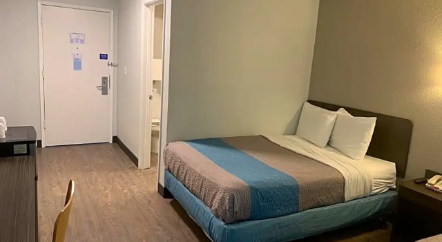Номер Deluxe Motel 6-Fort Wayne, IN