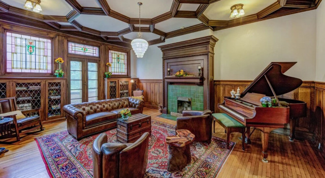 Oak Hall Mansion and Boutique Hotel, Забронировать Отель «постель и завтрак» Виксберг Миссисипи