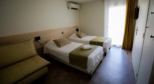Domaine du Lazaret - Village vacances 3 étoiles en bord de mer, Забронировать Отель Сет Étang de Thau, рядом с Plage de la Vigie