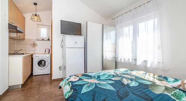 Beautiful Apartment in Posedarje With Wifi and 4 Bedrooms, Забронировать Апартаменты/квартира Отели в центре Поседарье, в центре