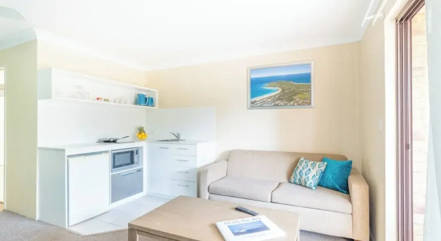Номер Standard с балконом Byron Bayside Central Studio Apartments