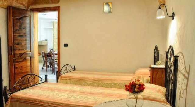 B&B Tenuta Donnamella, Book Bed and Breakfast Hotels in Alessano with Parking, Parking