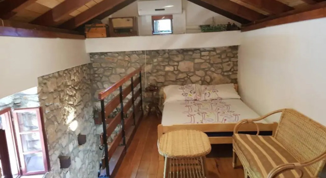 Holiday Home Banalu, Забронировать Отель Отели Приморско-Горанской жупания с парковкой, Парковка