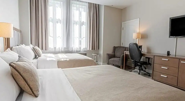 Четырёхместный номер Standard Hotel Montfort