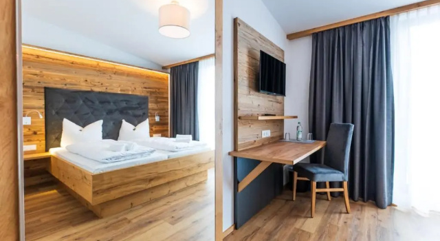 Heufelder Hof, Rezervasyon Otel Bruckmuhl Chiemgau