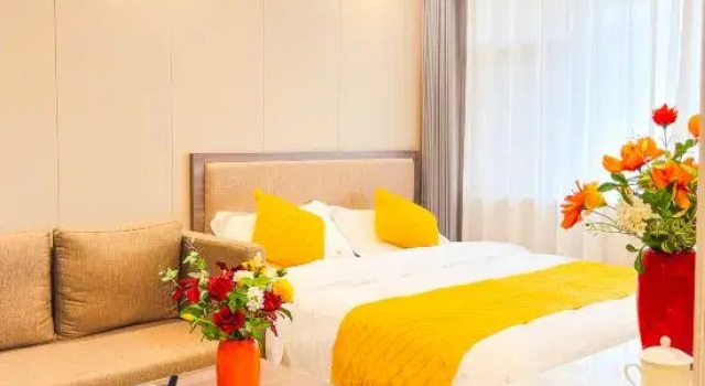 Люкс Four Seasons Garden Hotel (Sailimu Lake Scenic Area East Gate Visitor Center Branch)