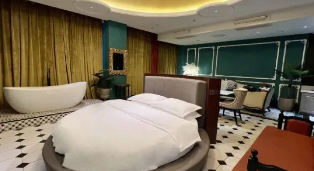 Люкс Deluxe Sunshine Holiday Hotel