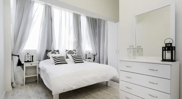 Sea N' Rent Zrubavel, Забронировать Отель Отели Тель-Авива с парковкой, рядом с Пляж Иерусалим, Парковка