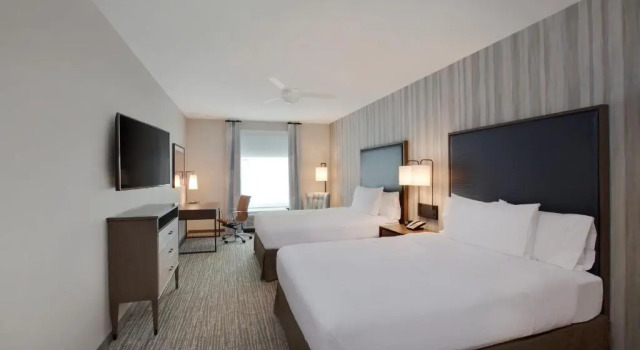 Четырёхместный люкс c 1 комнатой Homewood Suites By Hilton Louisville Downtown