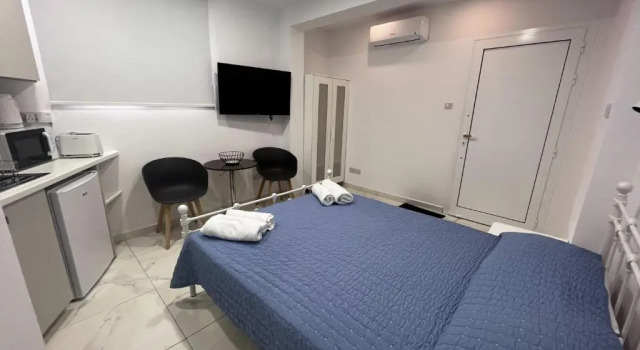 Студия Jacks Apartment