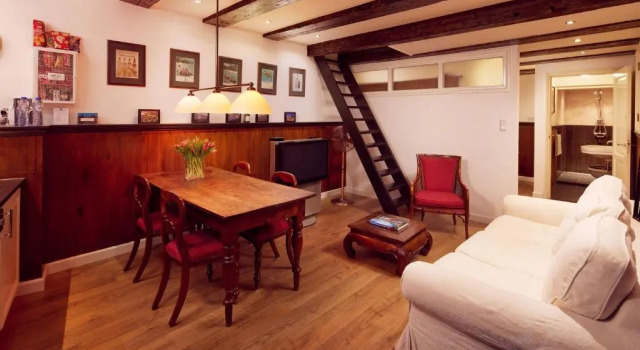 Realeneiland Bed & Breakfast, Забронировать Отель Отели Норда 4 звезды, 4*