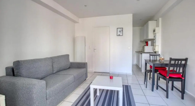 Студия Refurbished Apt Near The Ourcq Canal