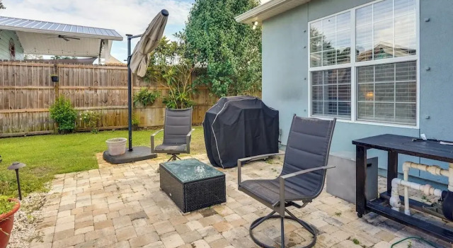 Pet-friendly Panama City Beach Home Near Beaches!, Rezerwuj Dom wakacyjny Hotele w Upper Grand Lagoon z parkingiem, Parking