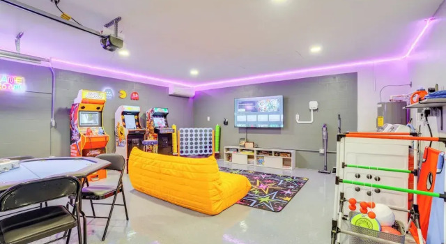 Коттедж Mid-century Lakeland Home w/ Game Room!