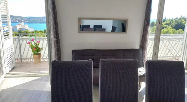 Apartman Marica, Забронировать Апартаменты/квартира Сегет Доньи Трогир