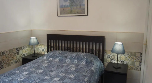 Casa Valientes B - Free private parking, patio, WiFi & AC, Забронировать Апартаменты/квартира Отели Херес-де-ла-Фронтера с парковкой, рядом с Винотека Гонсалес Байасс, Парковка