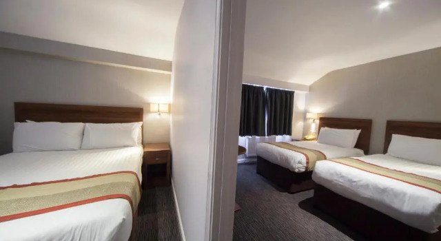 Семейный номер Standard The Holt Hotel