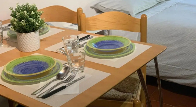 Апартаменты Studio Apartment Una Finestra su Como