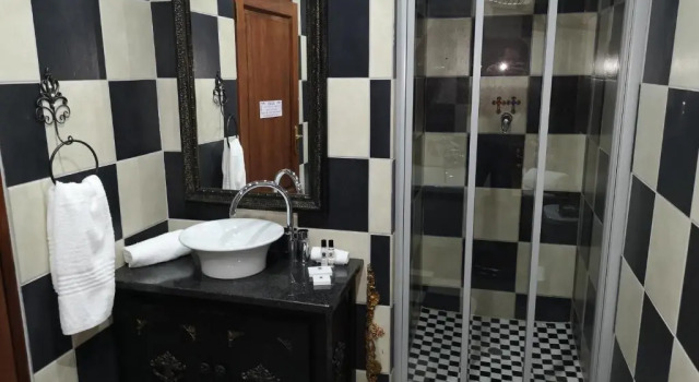 Люкс Excalibur Boutique Hotel