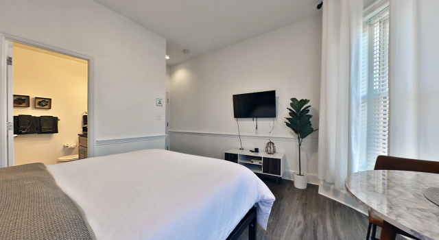 Large, Modern Studio!
