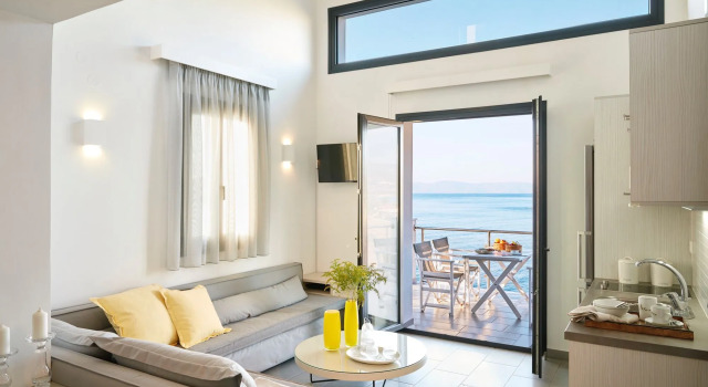 Eleia Seafront Rooms & Villas