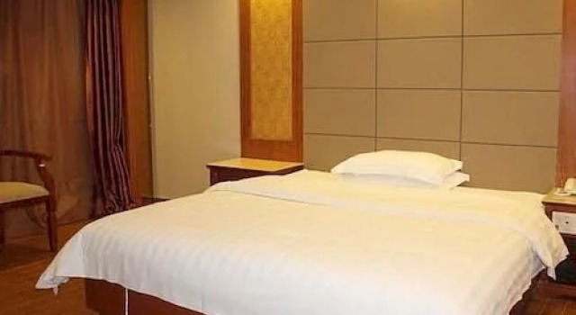 Shenzhen Zhenxing Hotel, Rezerwuj Hotel Hotele w Shenzhen z parkingiem, Parking
