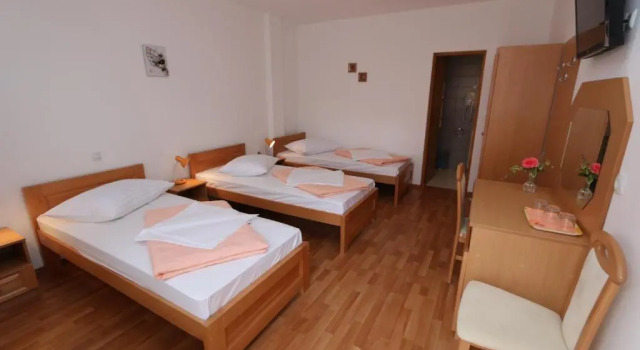 Трёхместный номер Standard Цокольный этаж Pansion Comfort Sidro