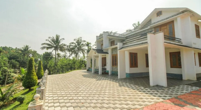 OYO Home 26987 Exotic Stay, Забронировать Отель Отели Велламундра с парковкой, Парковка