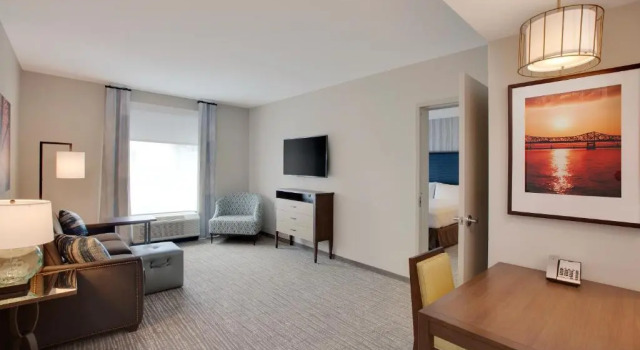 Четырёхместный люкс c 1 комнатой Homewood Suites By Hilton Louisville Downtown